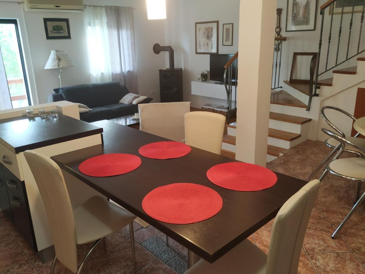Apartmani Deleut نوفي فينودولسكي المظهر الخارجي الصورة